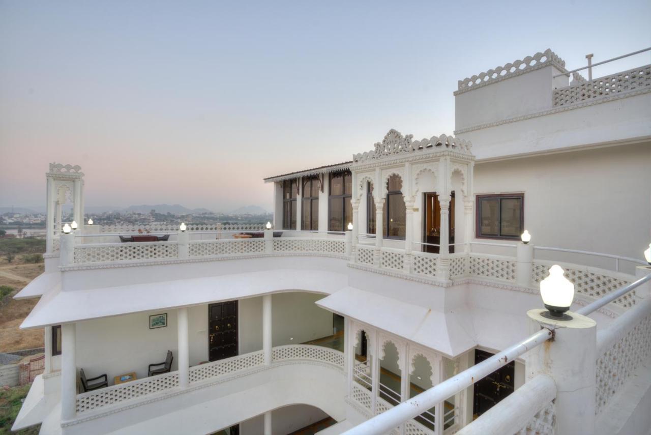 Sai Palace Hotel อุเดเปอร์ ภายนอก รูปภาพ
